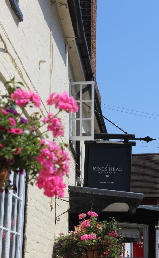 Готель The Kings Head Whiteparish Екстер'єр фото